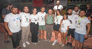 “Siyasetten uzak durmayın”