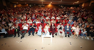 Çocuk Tiyatrosu Sahneye Çıktı