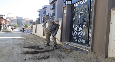 Menderes’te Yollar Yenileniyor