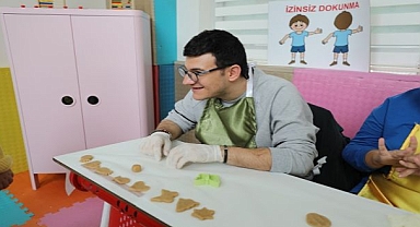 Menderes’in Engelsiz Evi’nde Kurabiye Etkinliği